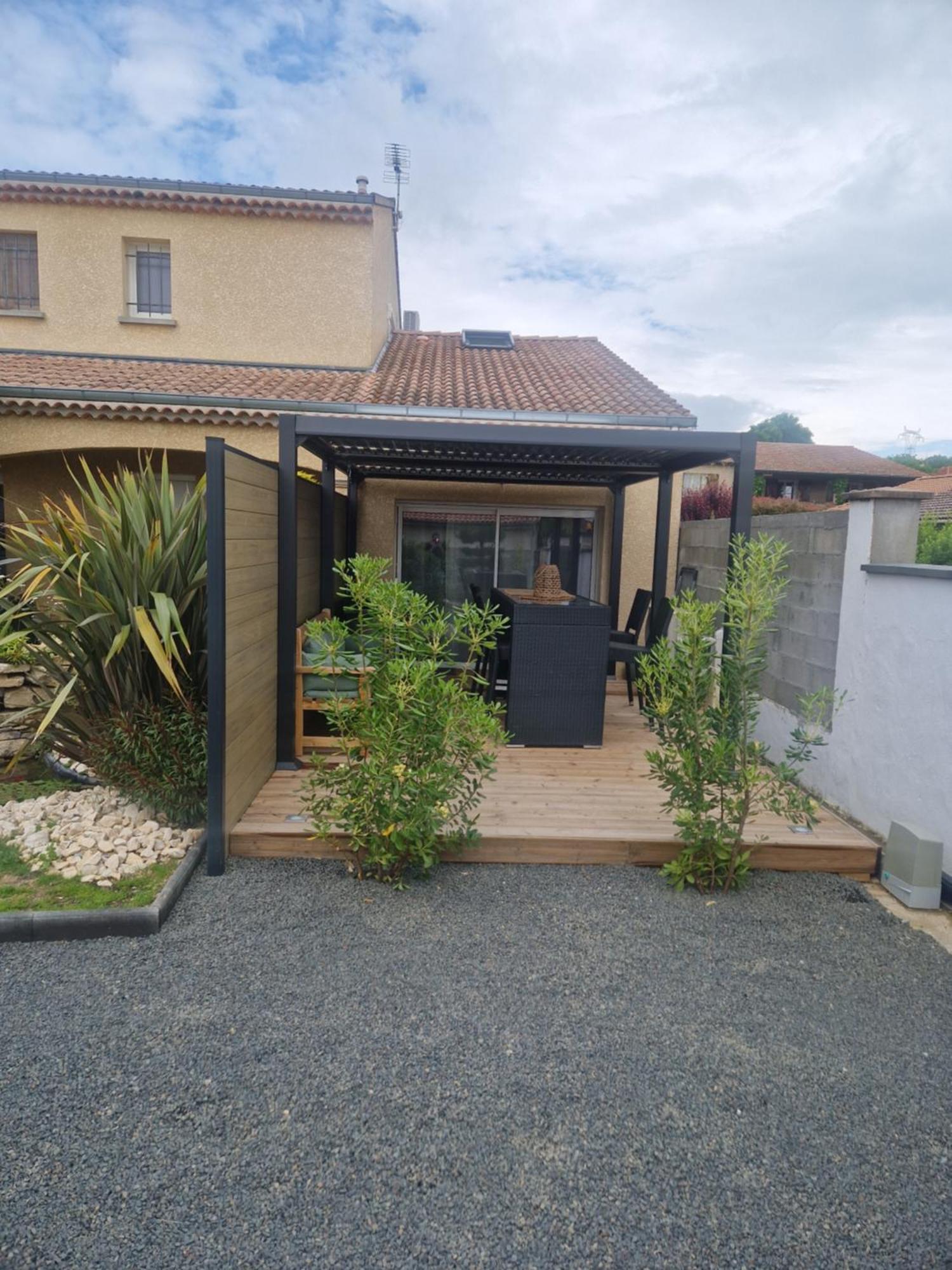 Appartement Pour 4 Avec Terrasse Chanos-Curson ภายนอก รูปภาพ